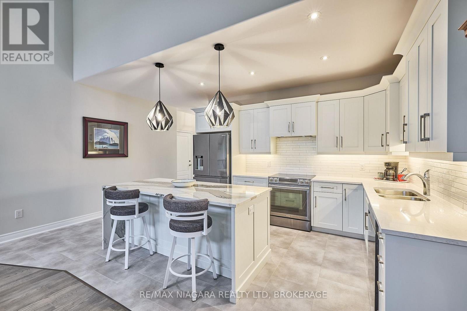 #5 9 SASSAFRAS ROW - Image 14