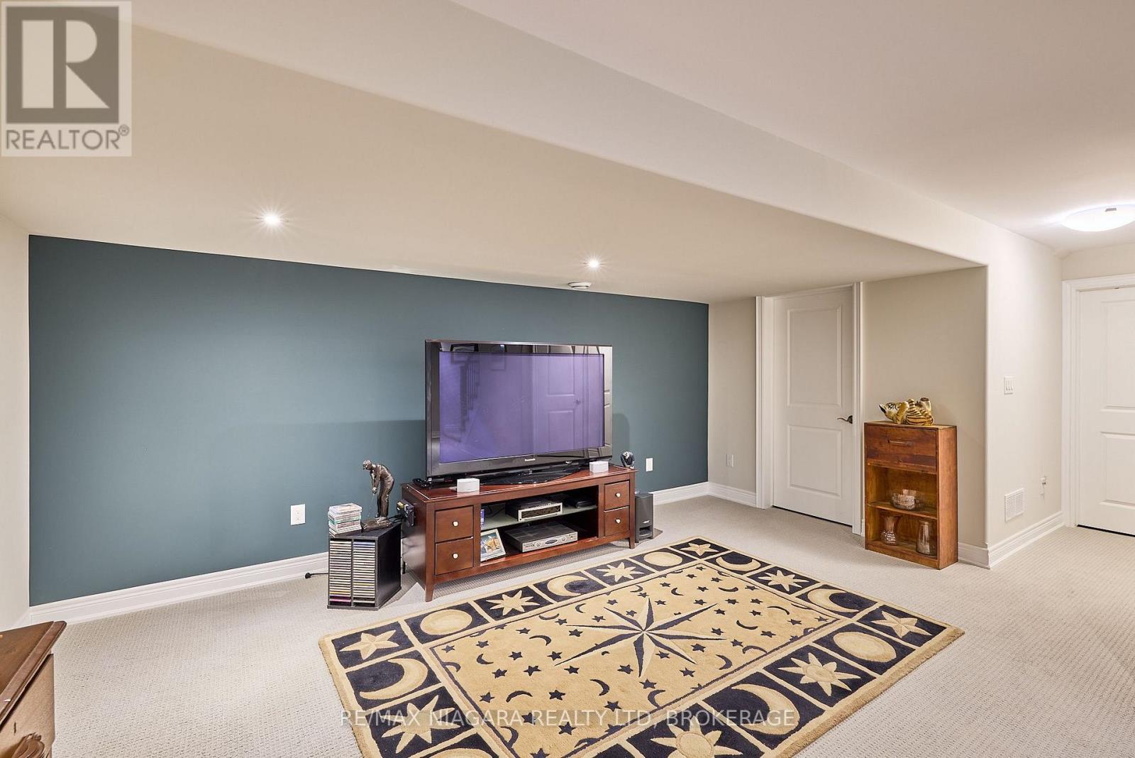 #5 9 SASSAFRAS ROW - Image 31