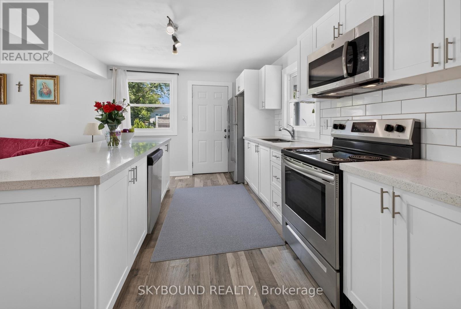 49 POWERVIEW AVENUE - 11