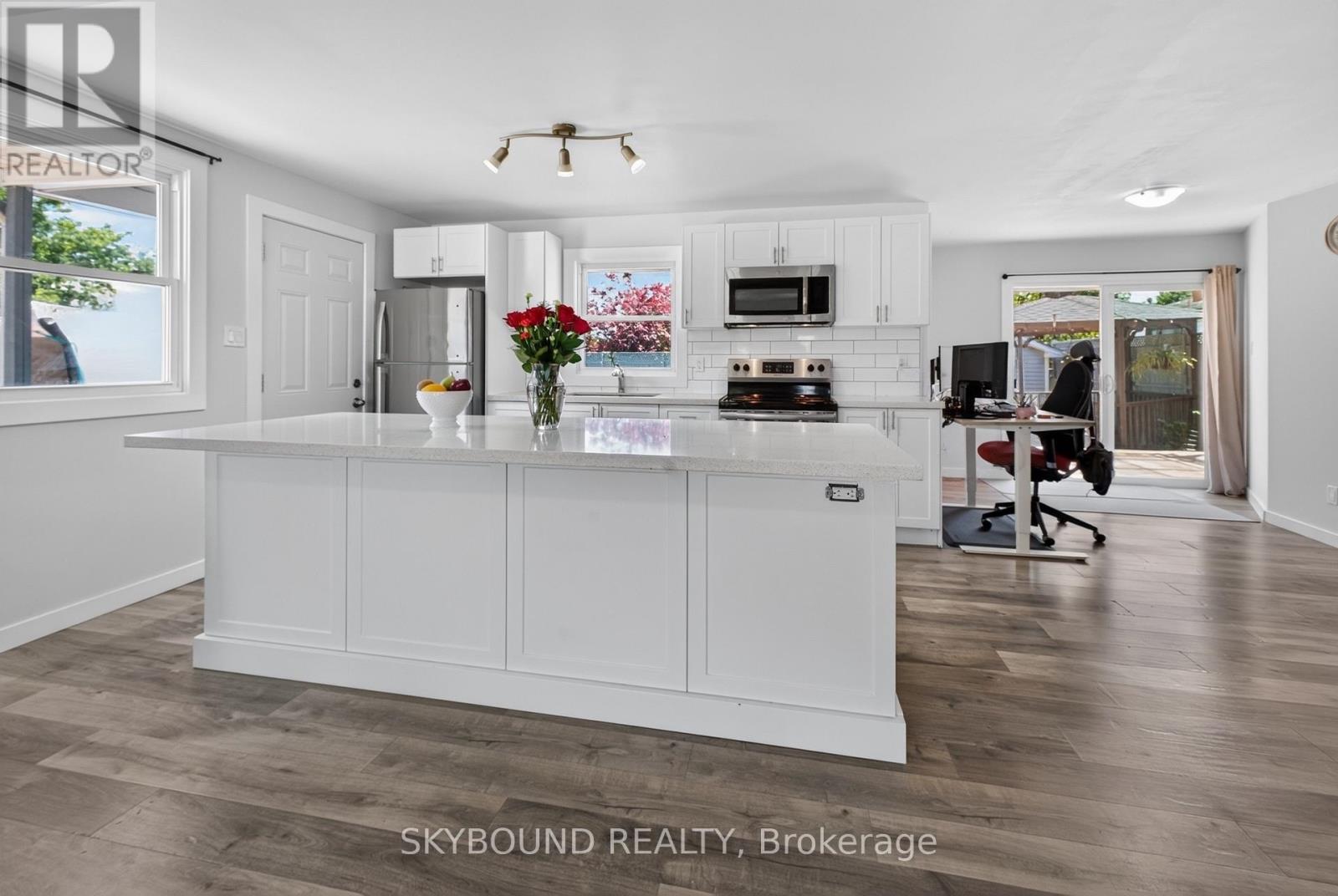 49 POWERVIEW AVENUE - 9