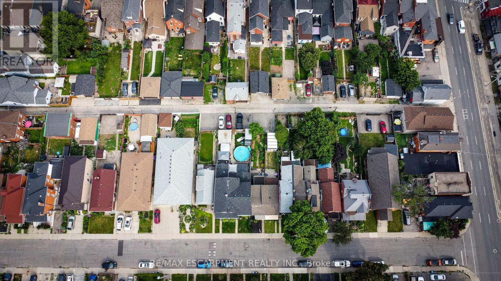 180 WEST AVENUE N - 18