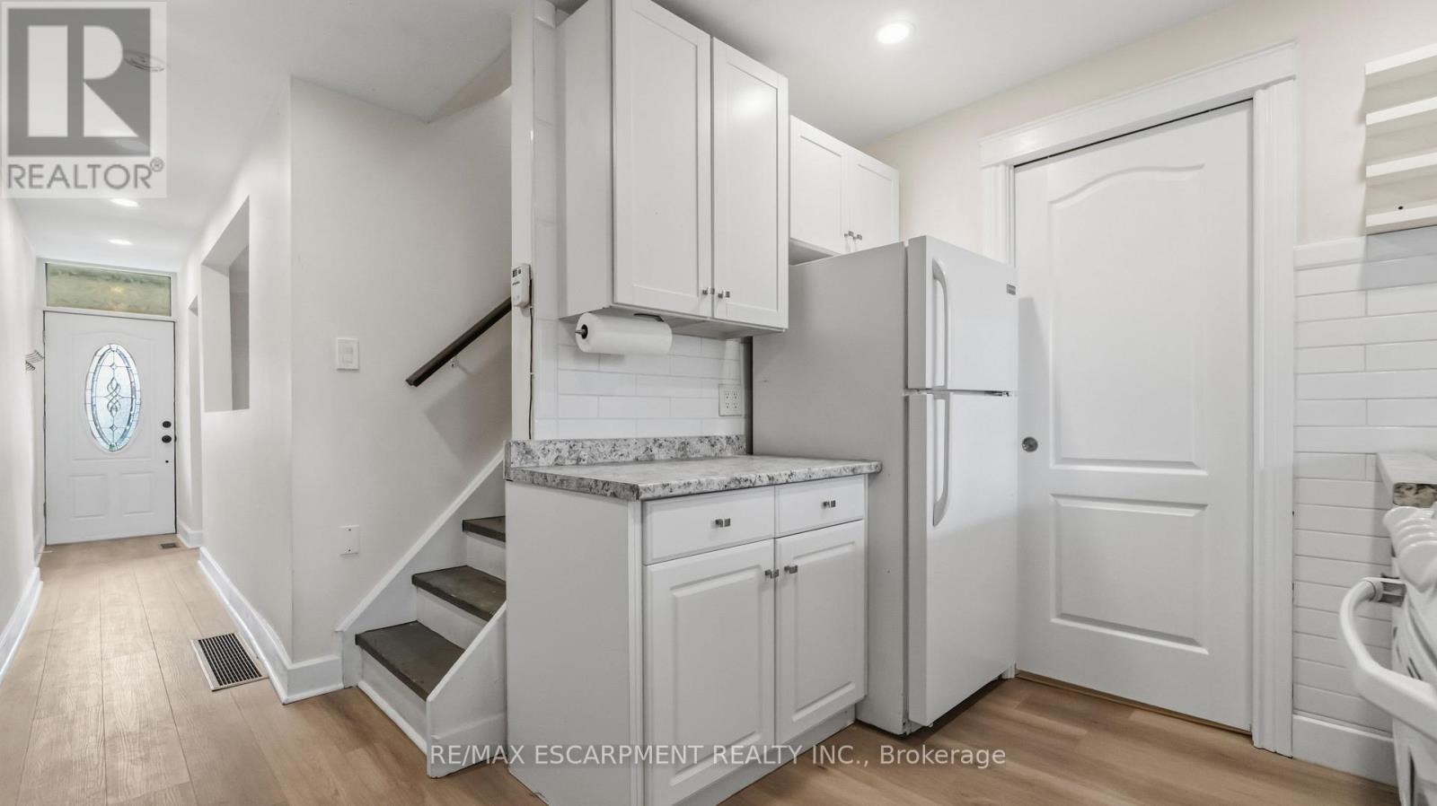 180 WEST AVENUE N - 8