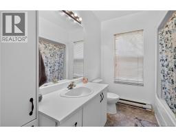 76-78 Belleview Avenue, photo 22