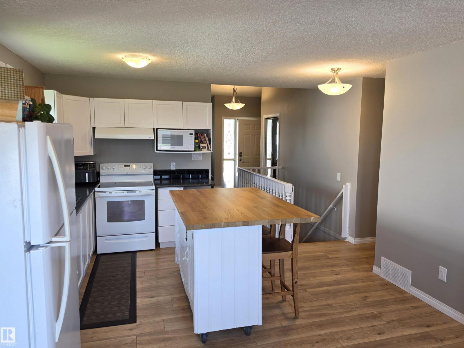 #17 15 RITCHIE WY - 11