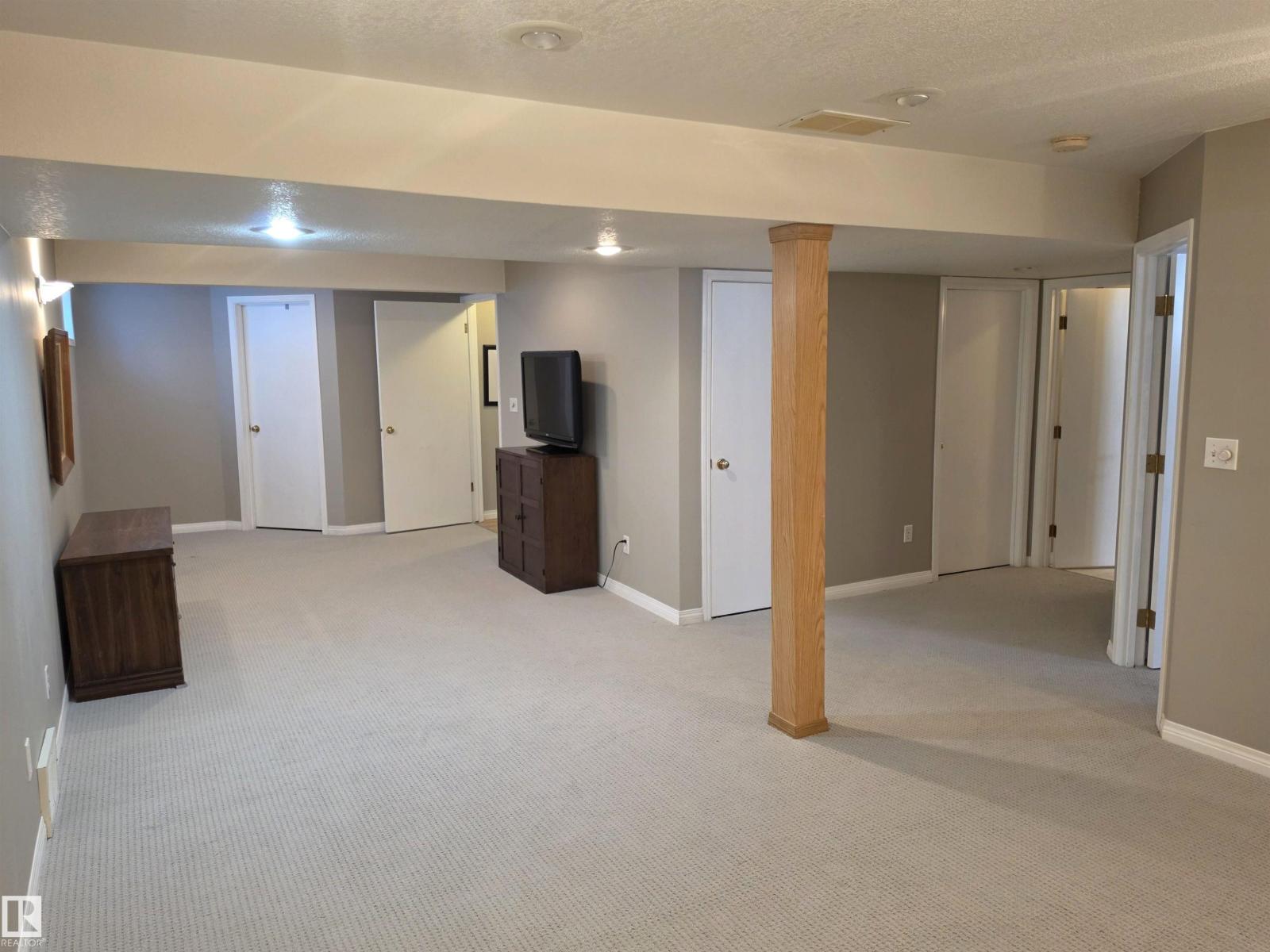 #17 15 RITCHIE WY - 22