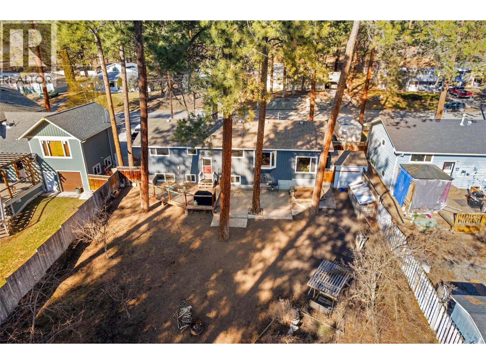 2064 CASTILLOU Crescent - 66