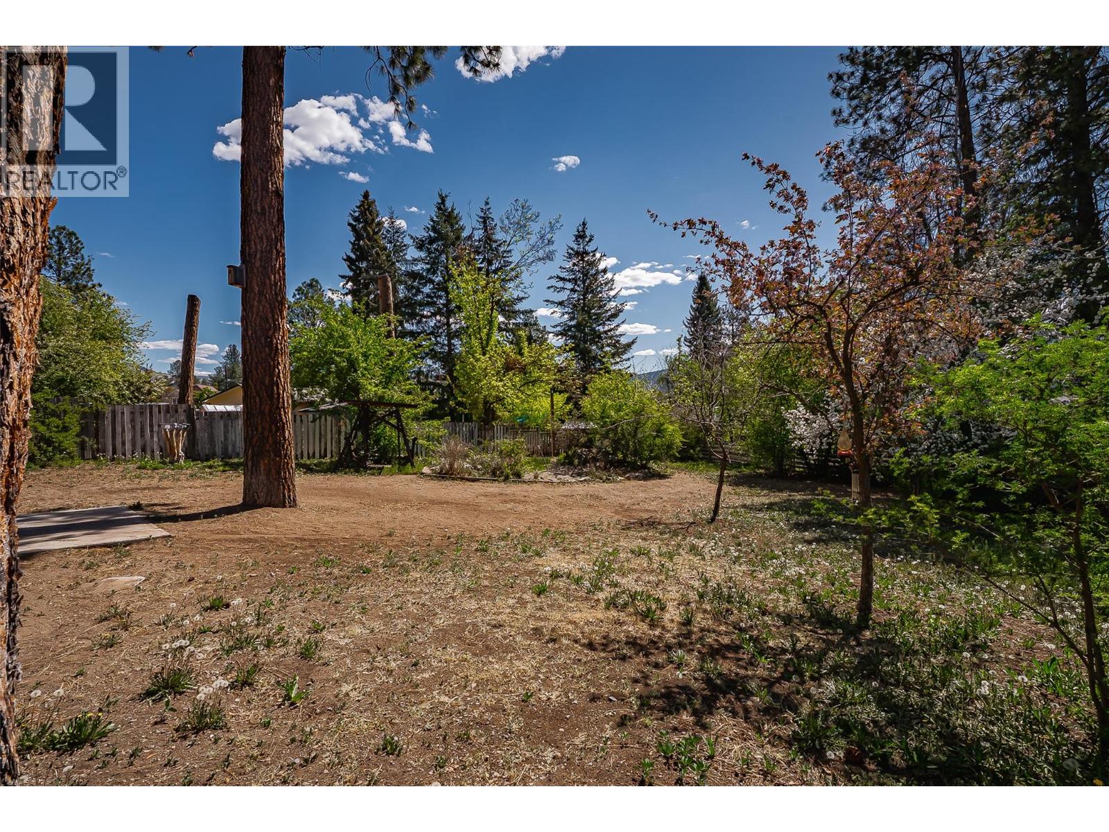 2064 CASTILLOU Crescent - Image 51