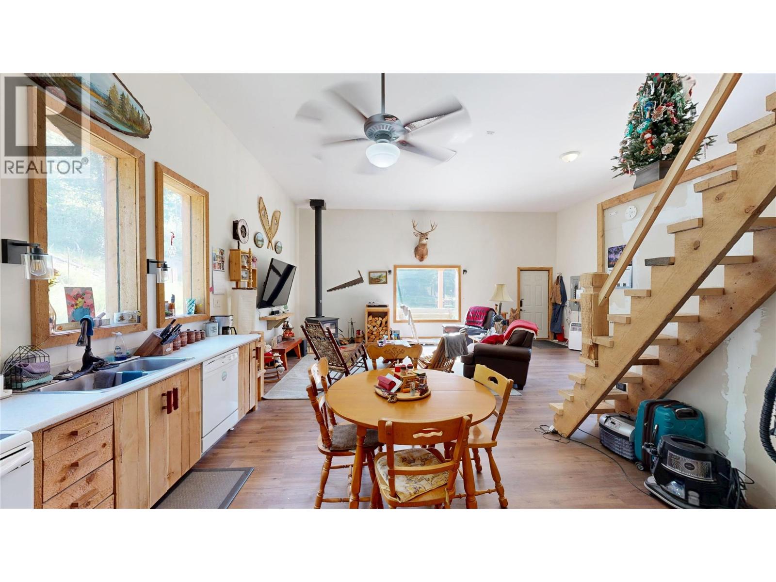5055 95 Highway - Image 9