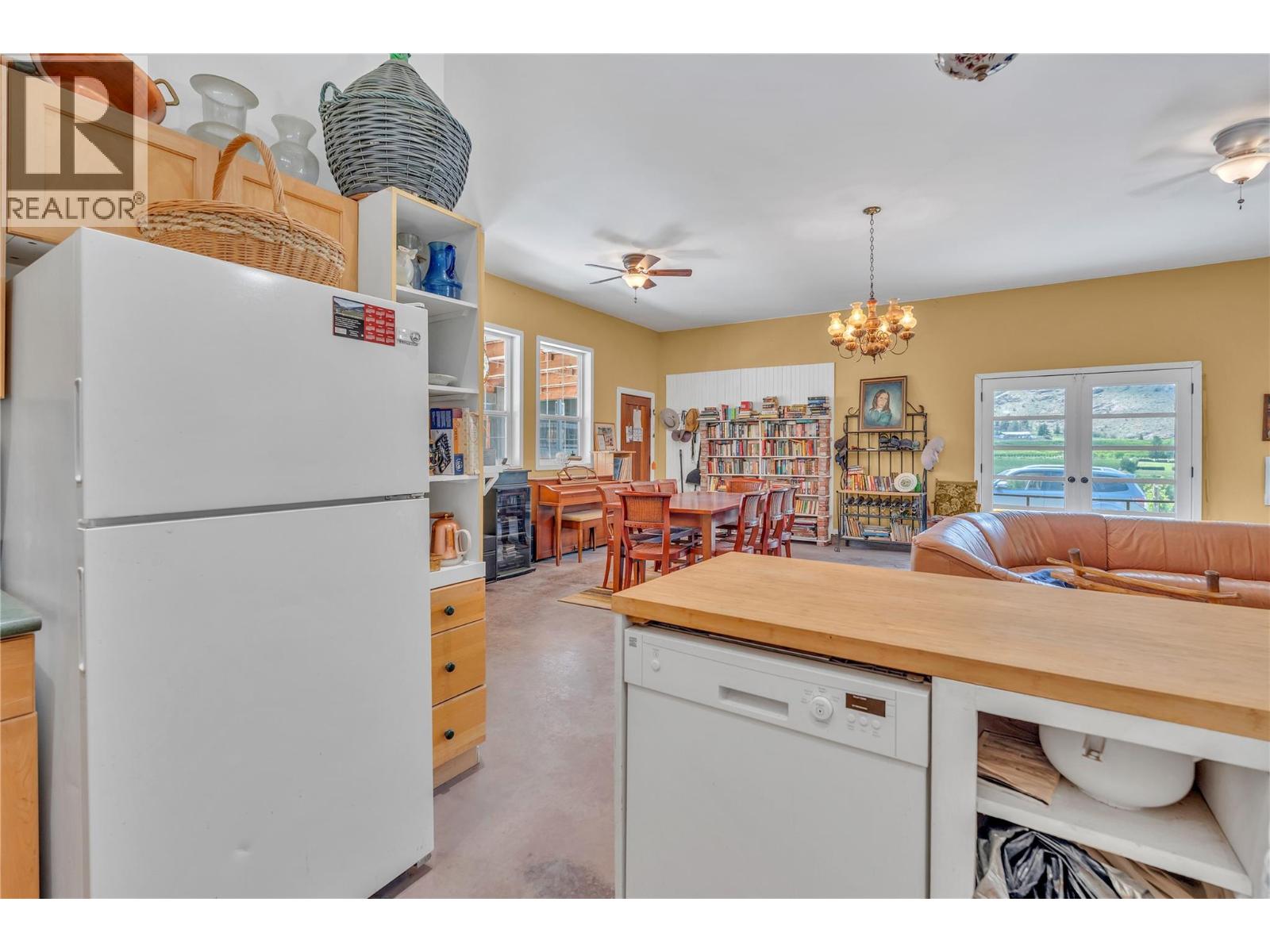 2795 Liddicoat Road - Image 50