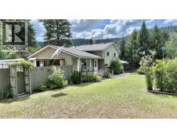 Kitchen - 1120 Gowrie Street, Greenwood, BC V0H1J0 Photo 8