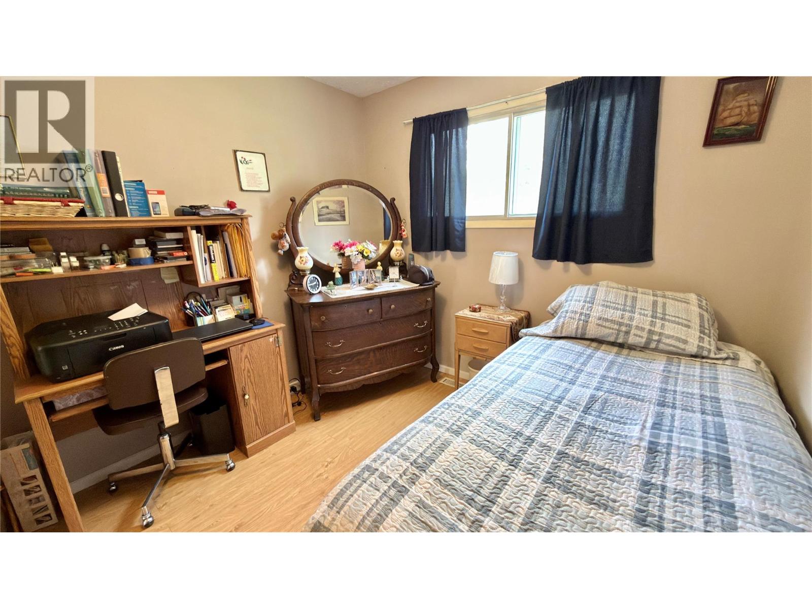 1120 Gowrie Street - Image 33