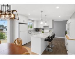 Kitchen - 1801 Hamilton Avenue, Merritt, BC V1K1B8 Photo 9