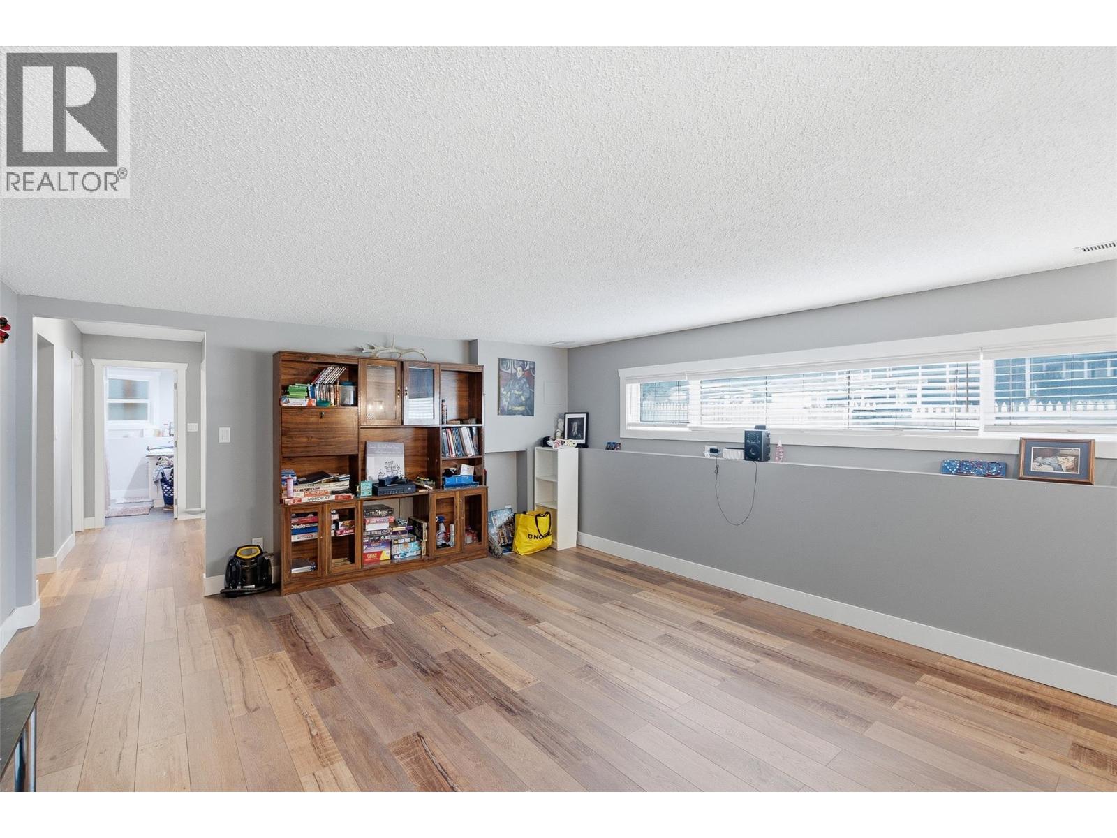 1801 HAMILTON Avenue - 18