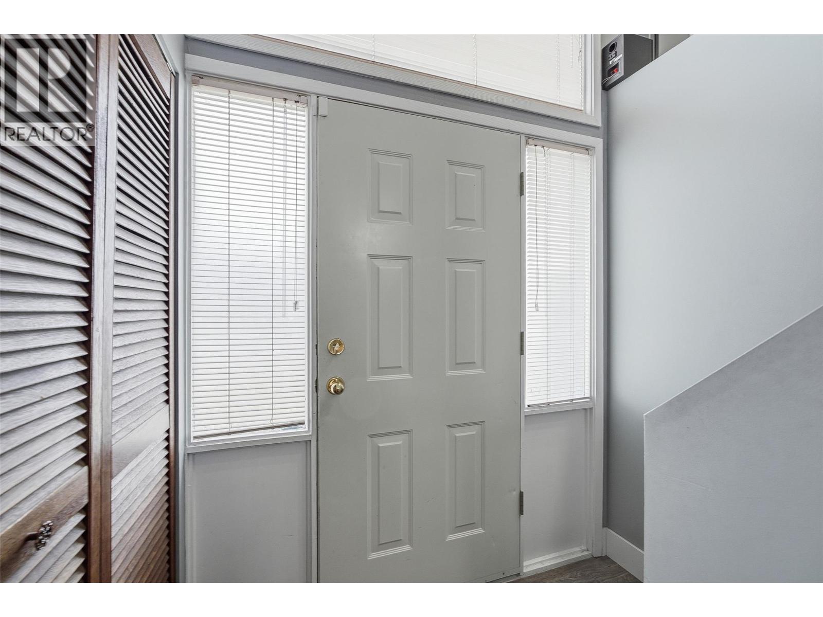 1801 HAMILTON Avenue - 2