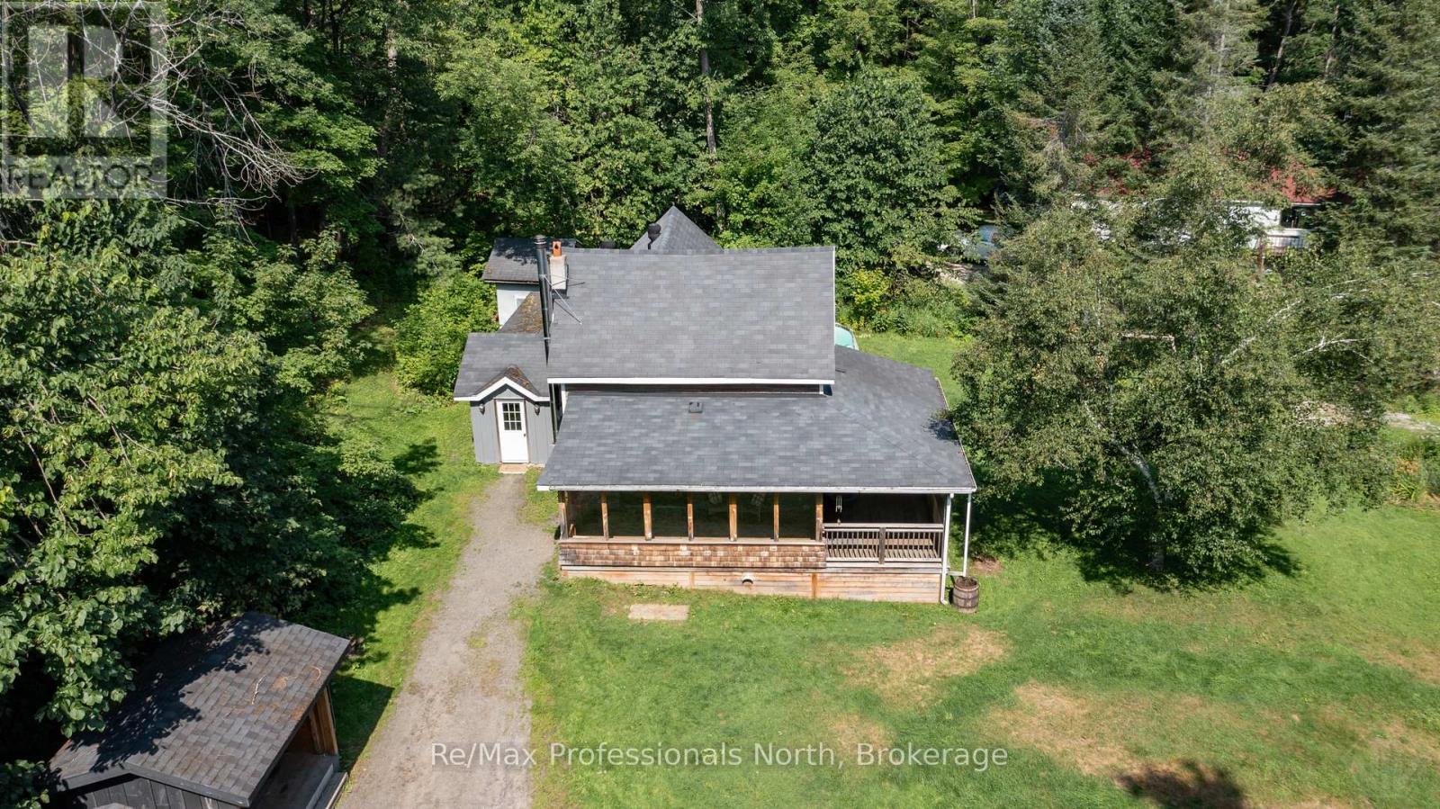 1658 HOUSEY'S RAPIDS ROAD - 38
