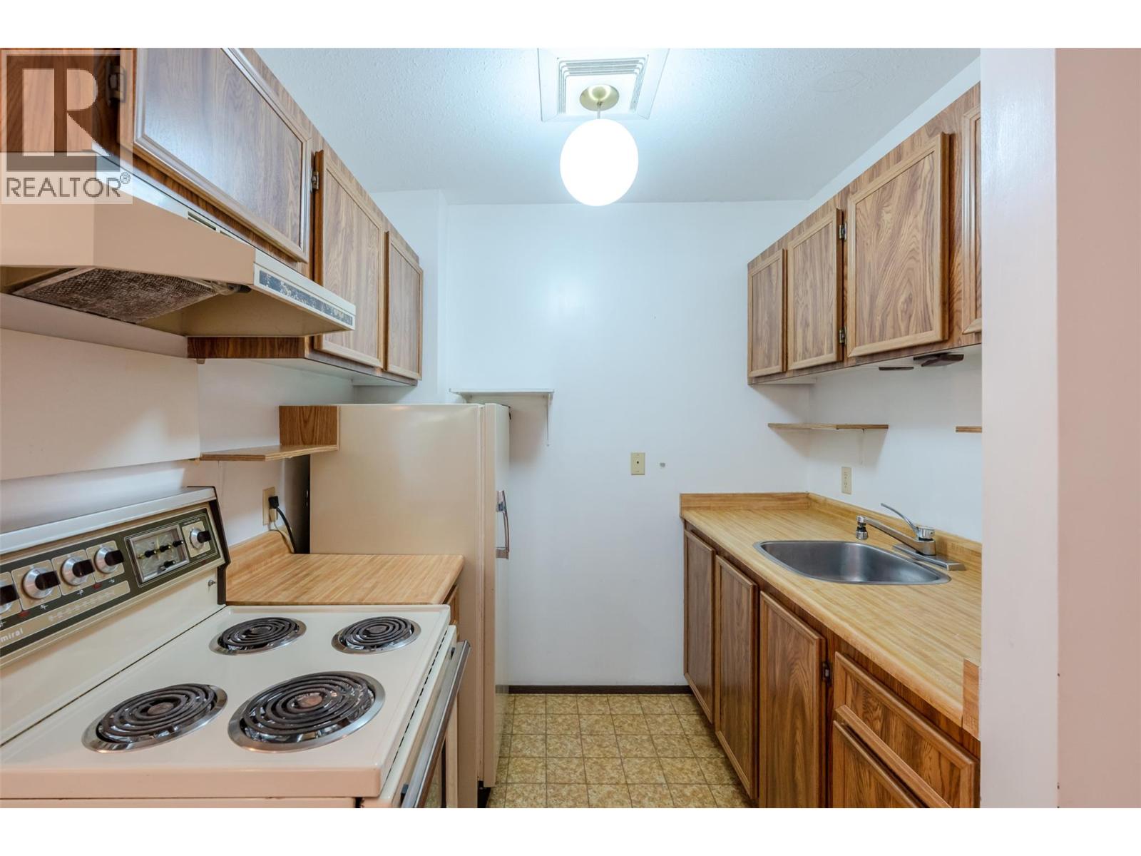 #416 150 Skaha Place - 17