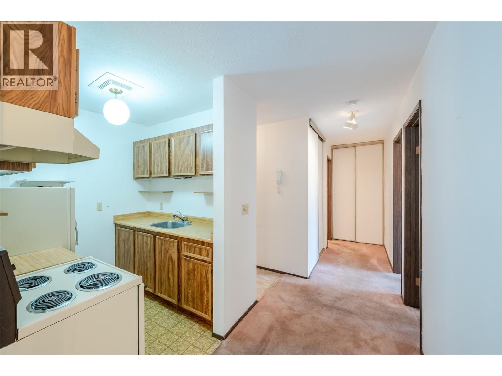 #416 150 Skaha Place - 19