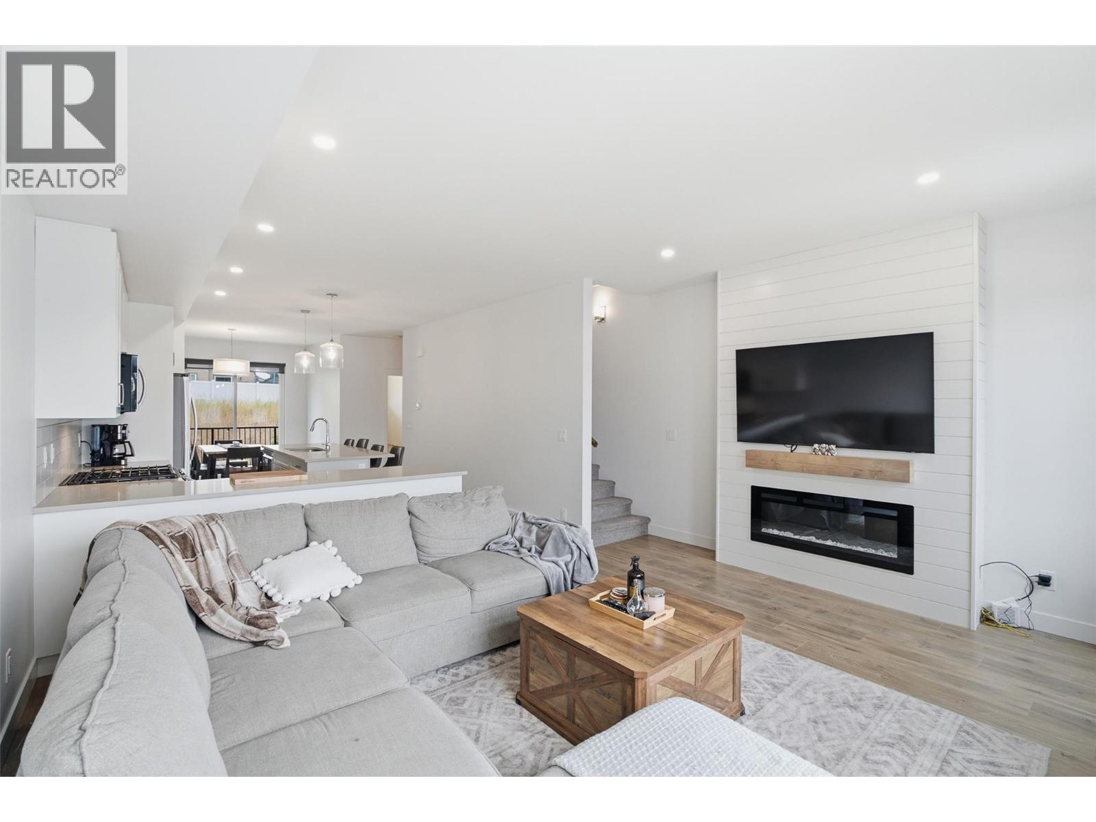 #122 1901 Qu'Appelle Boulevard - 25