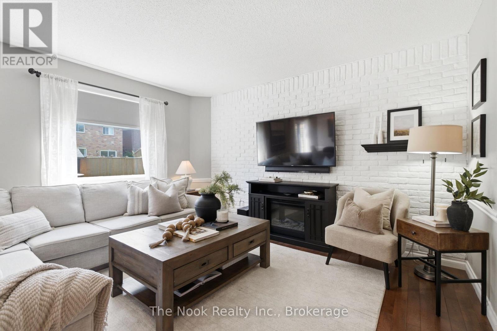 5 FIELDCREST AVENUE - Image 16