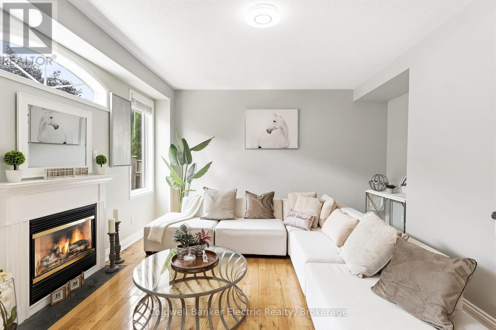 1407 ASHGROVE CRESCENT - Image 11