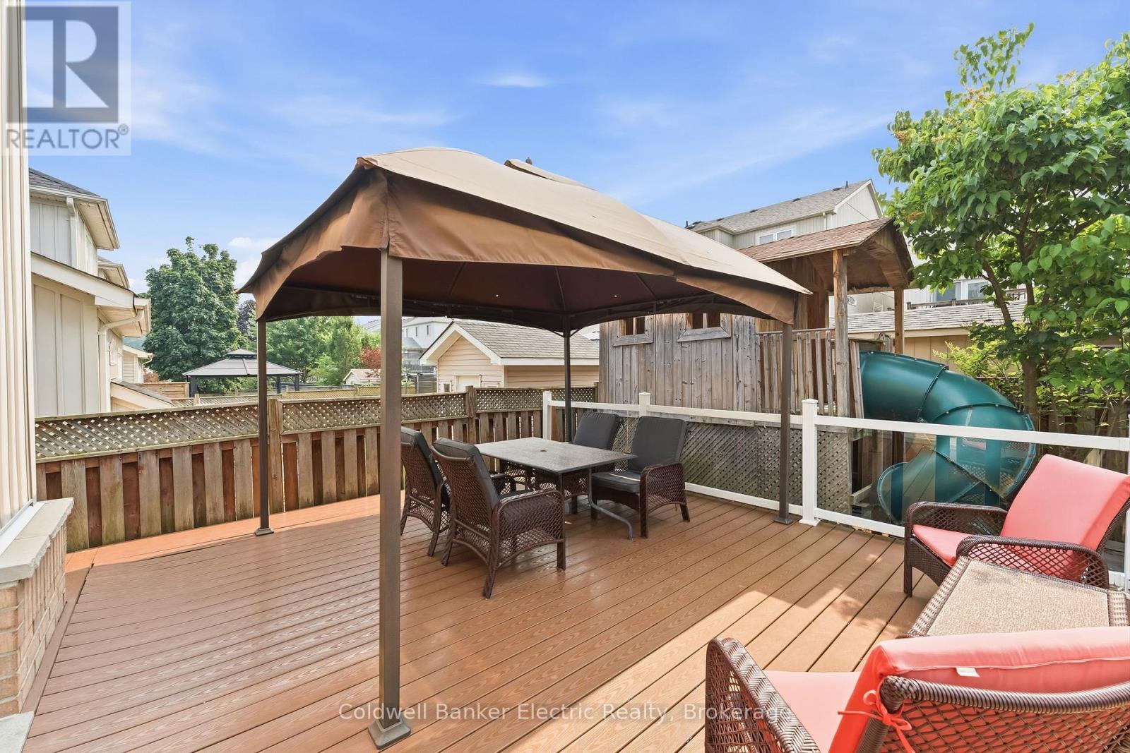 1407 ASHGROVE CRESCENT - 50