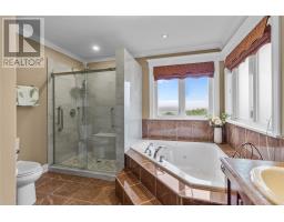 45 Kestrel Drive thumbnail 22