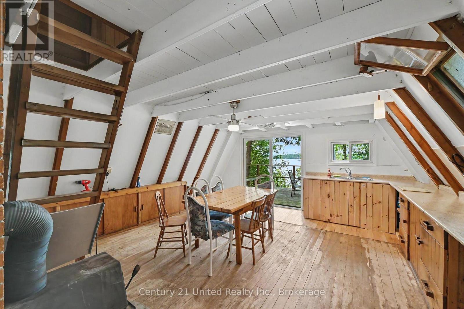 176 ROBINS ROAD - 16