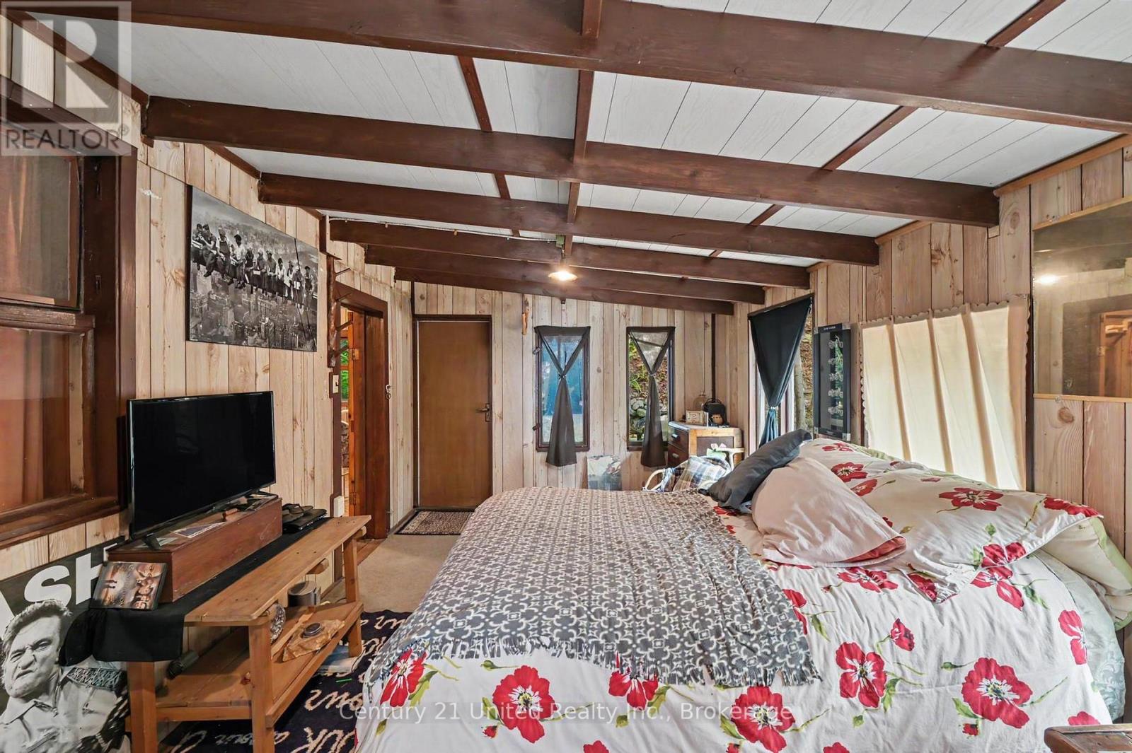 176 ROBINS ROAD - 27