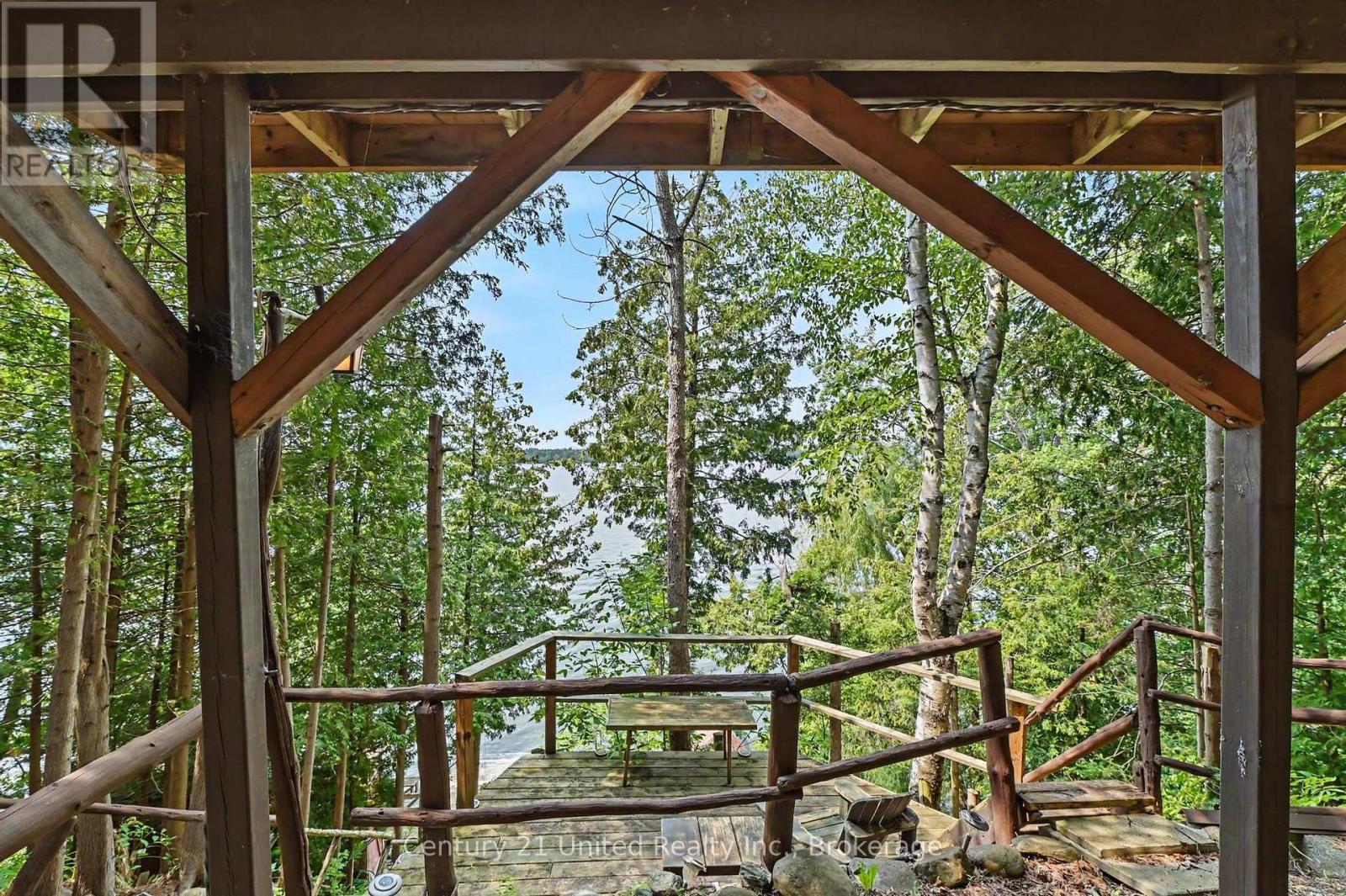 176 ROBINS ROAD - 8