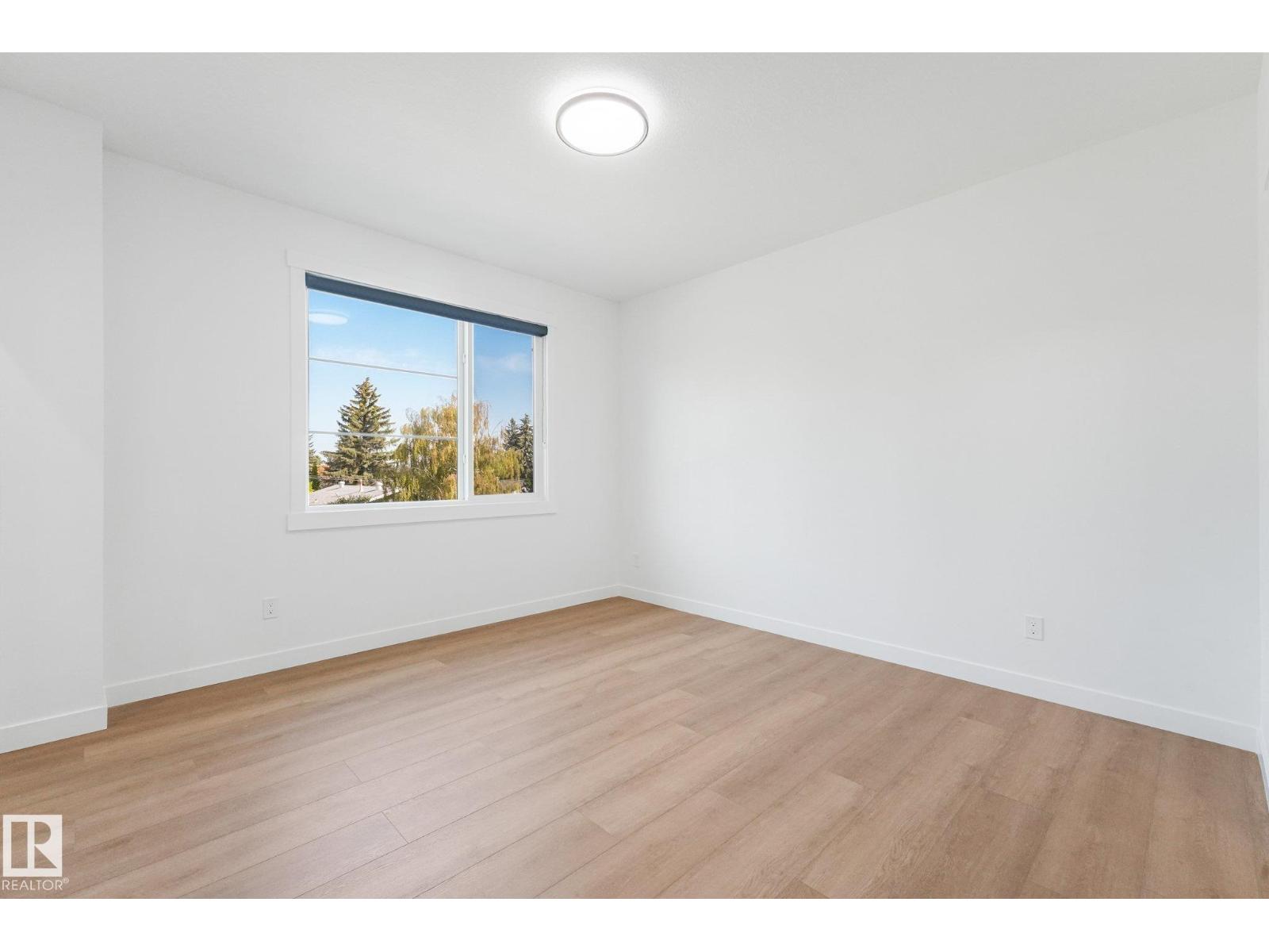 11307 46 AV NW - 26