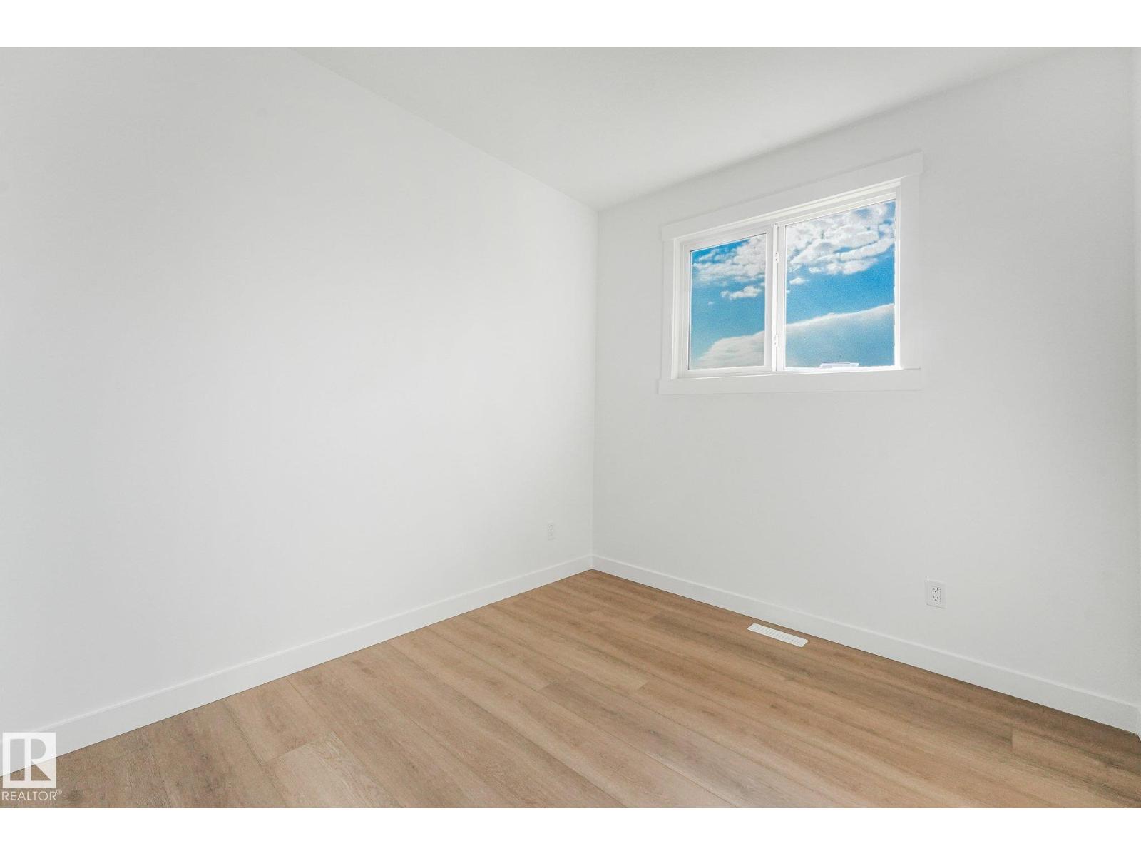 11307 46 AV NW - 34