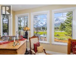 Bedroom - 533 1st Street, Canmore, AB T1W3B8 Photo 9