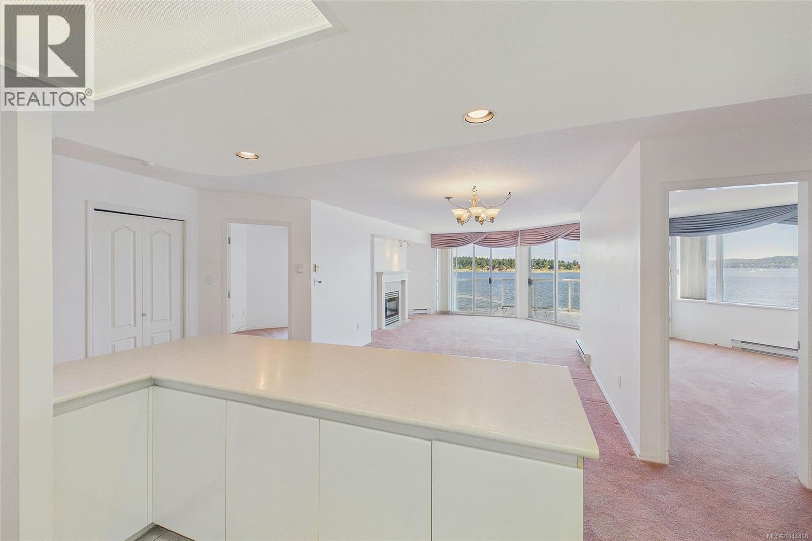 #311 150 Promenade Dr - 44