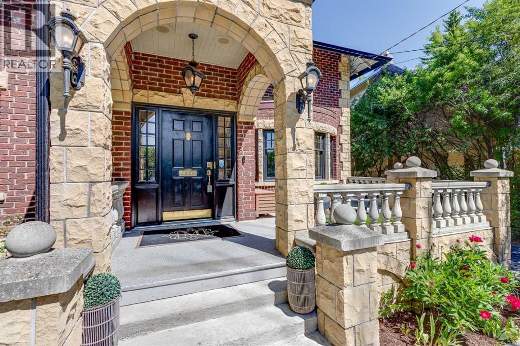 628 Elbow Drive SW - 1
