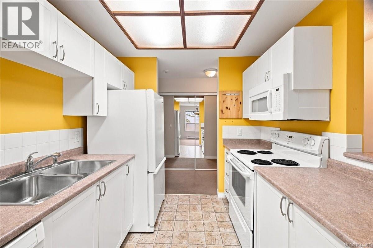 #307 1631 Dufferin Cres - 2