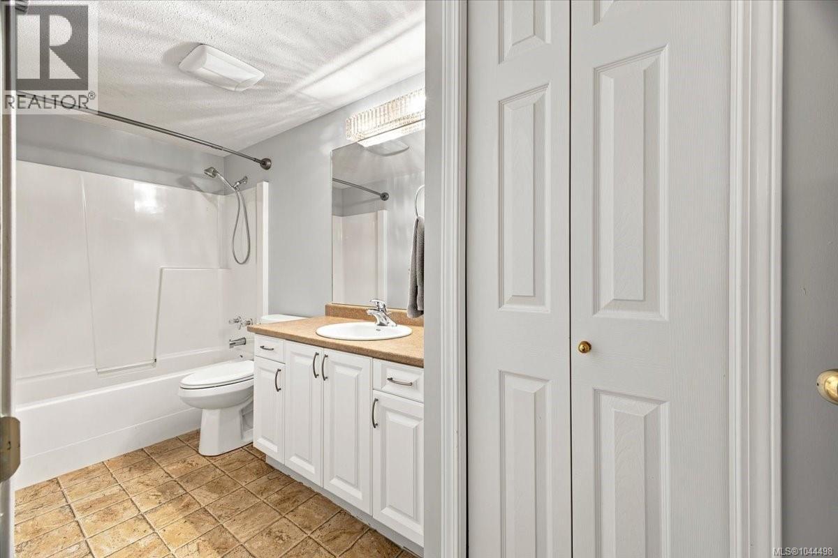 #307 1631 Dufferin Cres - Image 8