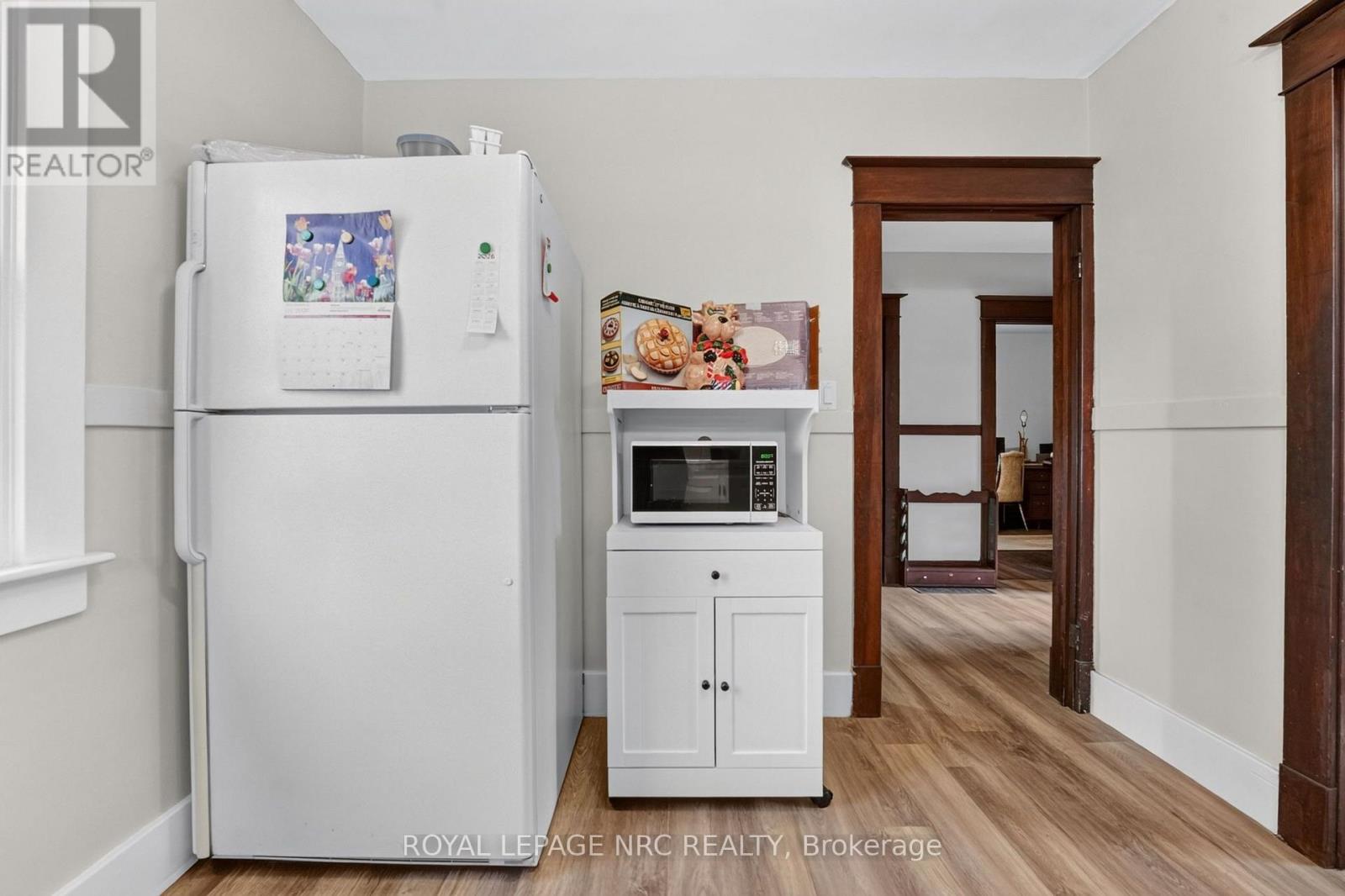 301 DUFFERIN STREET - 20
