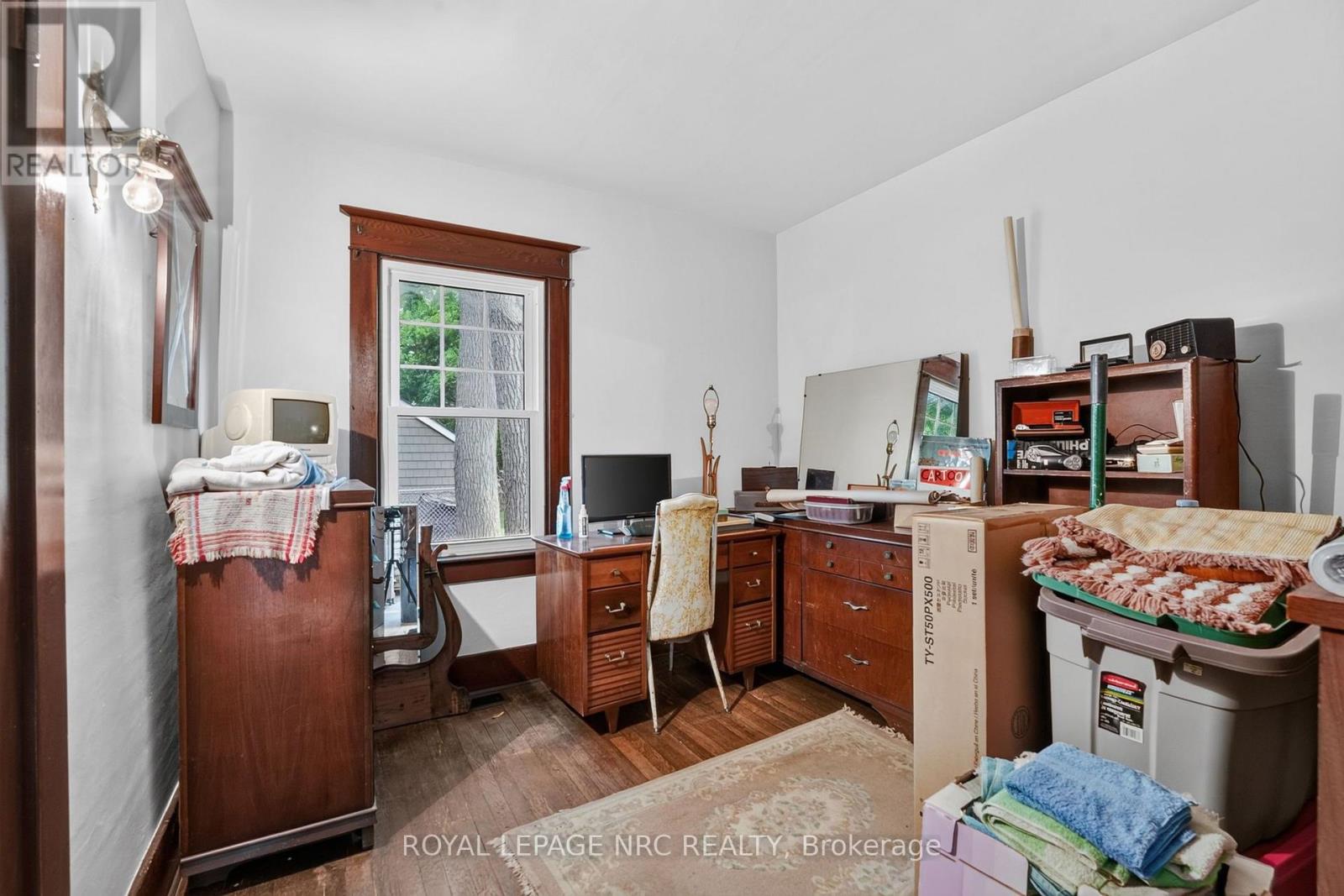 301 DUFFERIN STREET - 25