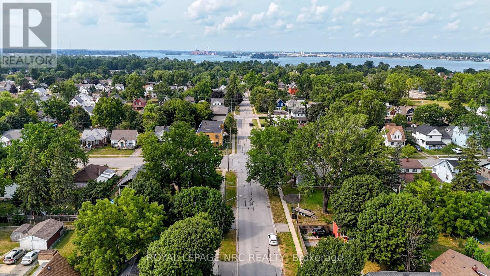 301 DUFFERIN STREET - 46