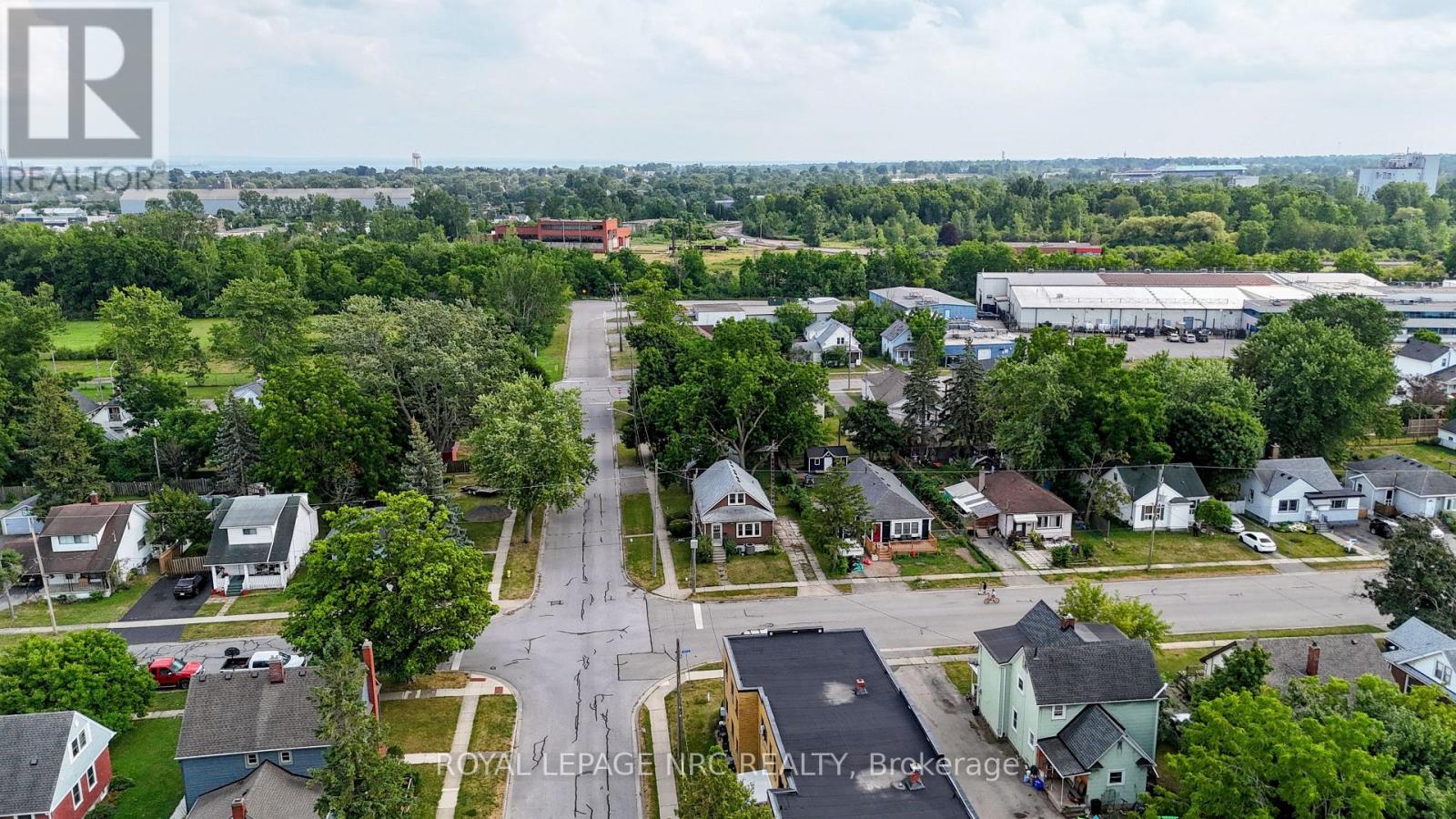 301 DUFFERIN STREET - 49