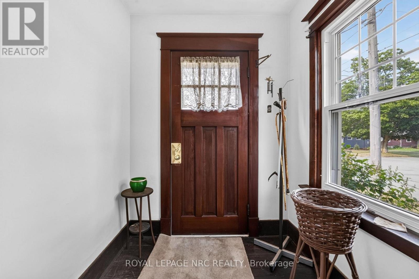 301 DUFFERIN STREET - 5