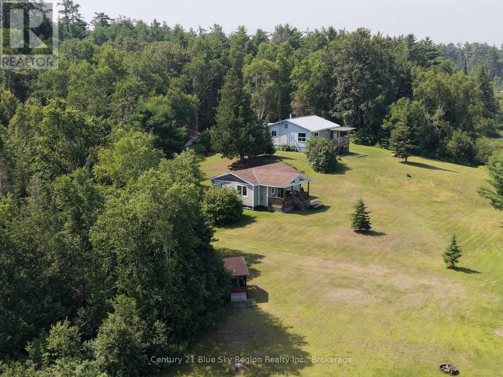 24 BEAVERLAND ROAD - 12