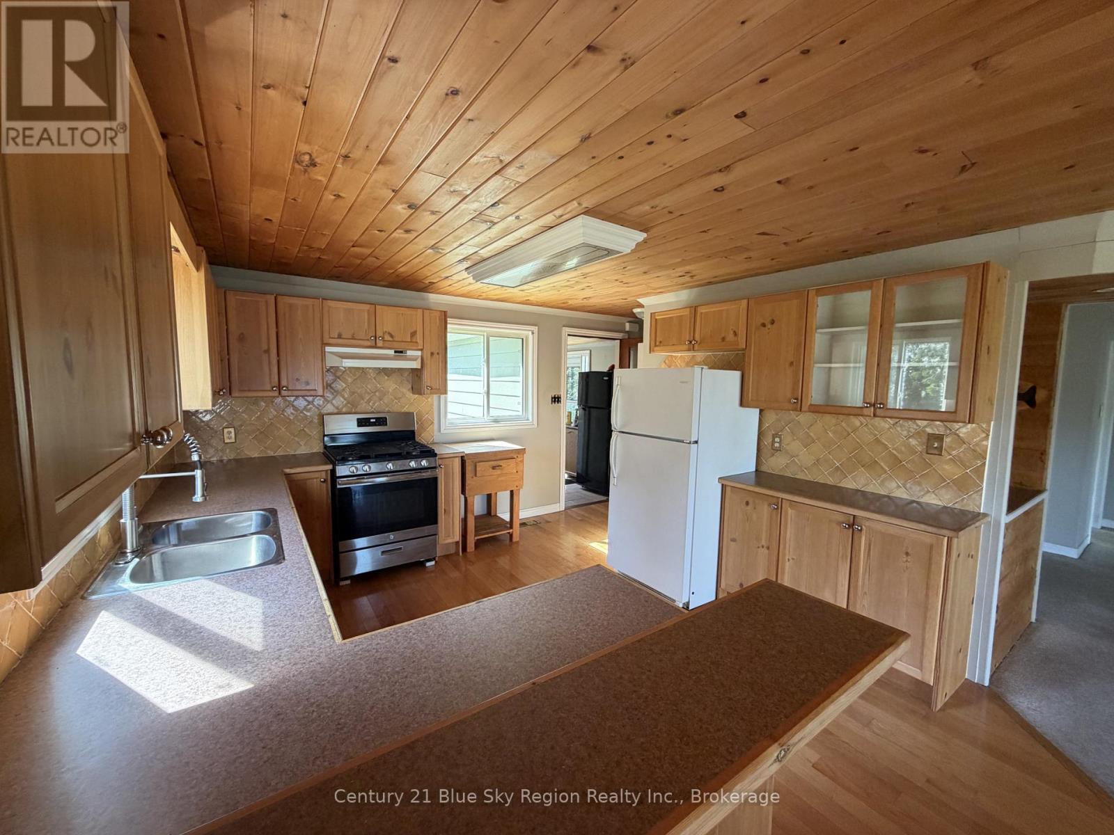 24 BEAVERLAND ROAD - Image 18