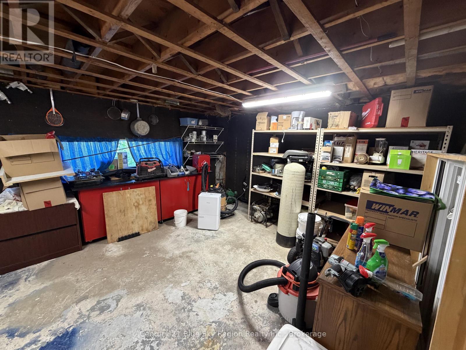 24 BEAVERLAND ROAD - Image 32