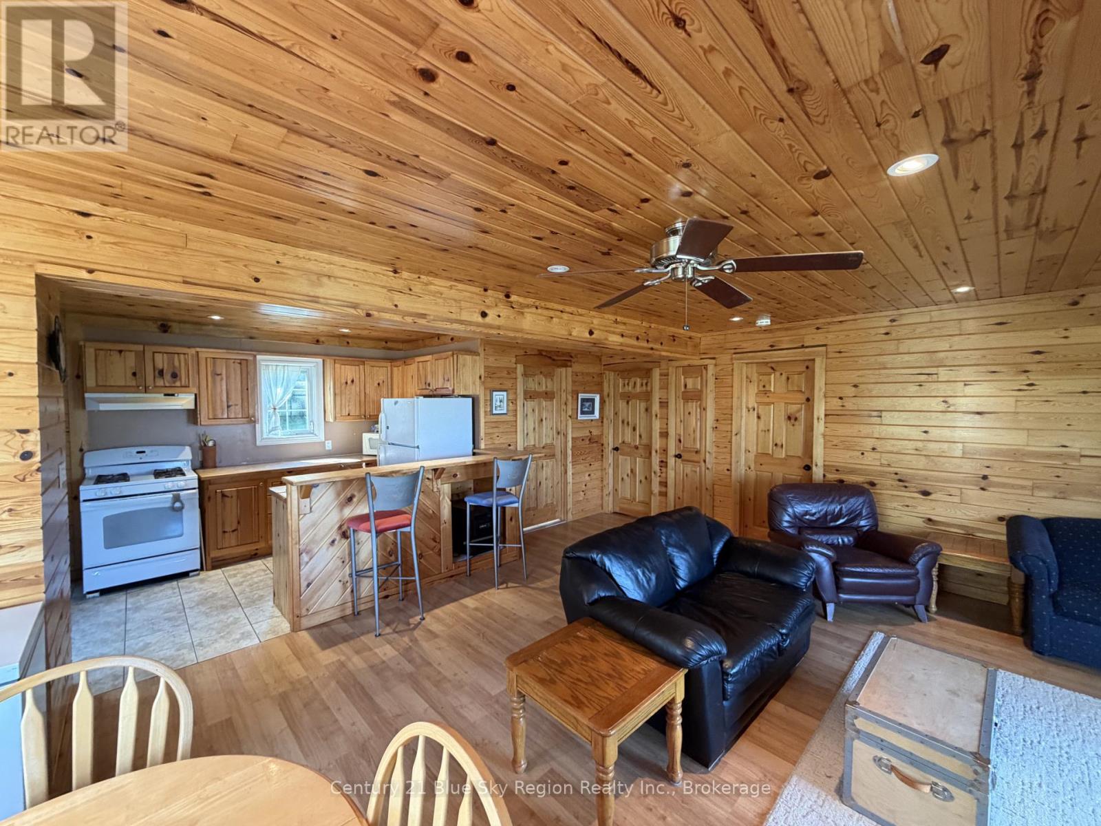 24 BEAVERLAND ROAD - Image 35