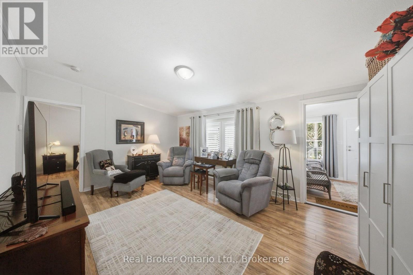 #222 3033 TOWNLINE ROAD - Image 13