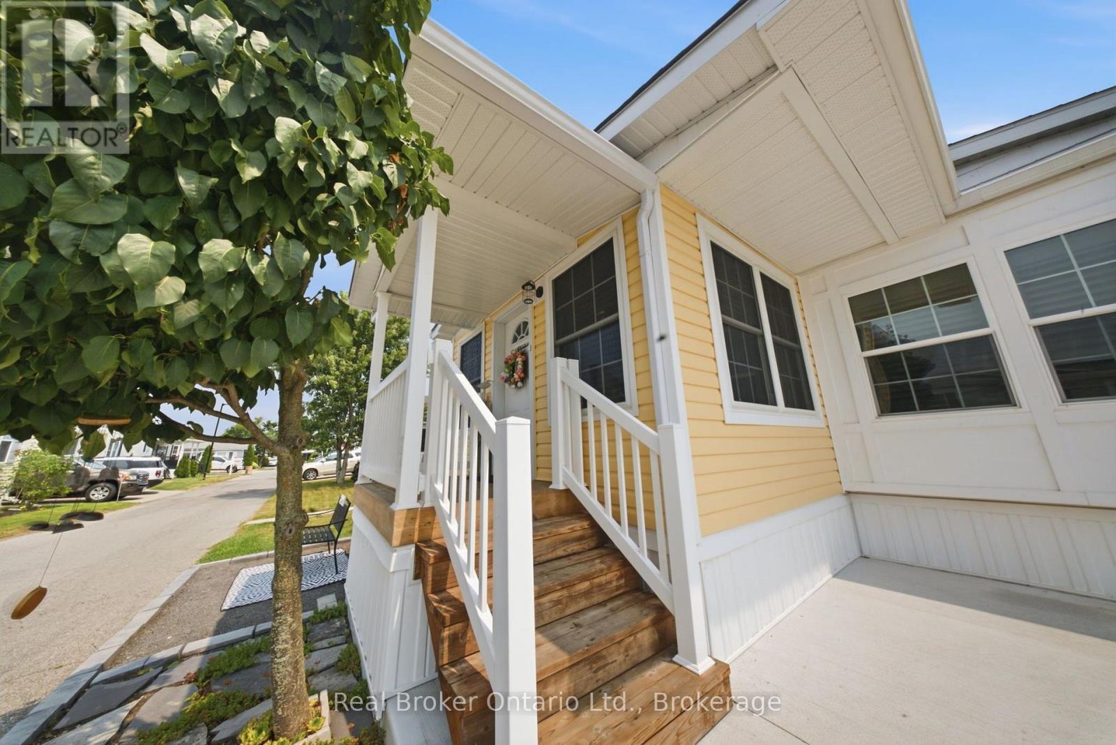 #222 3033 TOWNLINE ROAD - Image 4