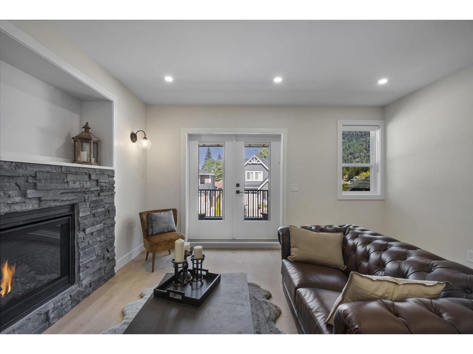 862 WILLOW PLACE, Harrison Hot Springs, Harrison Hot Springs