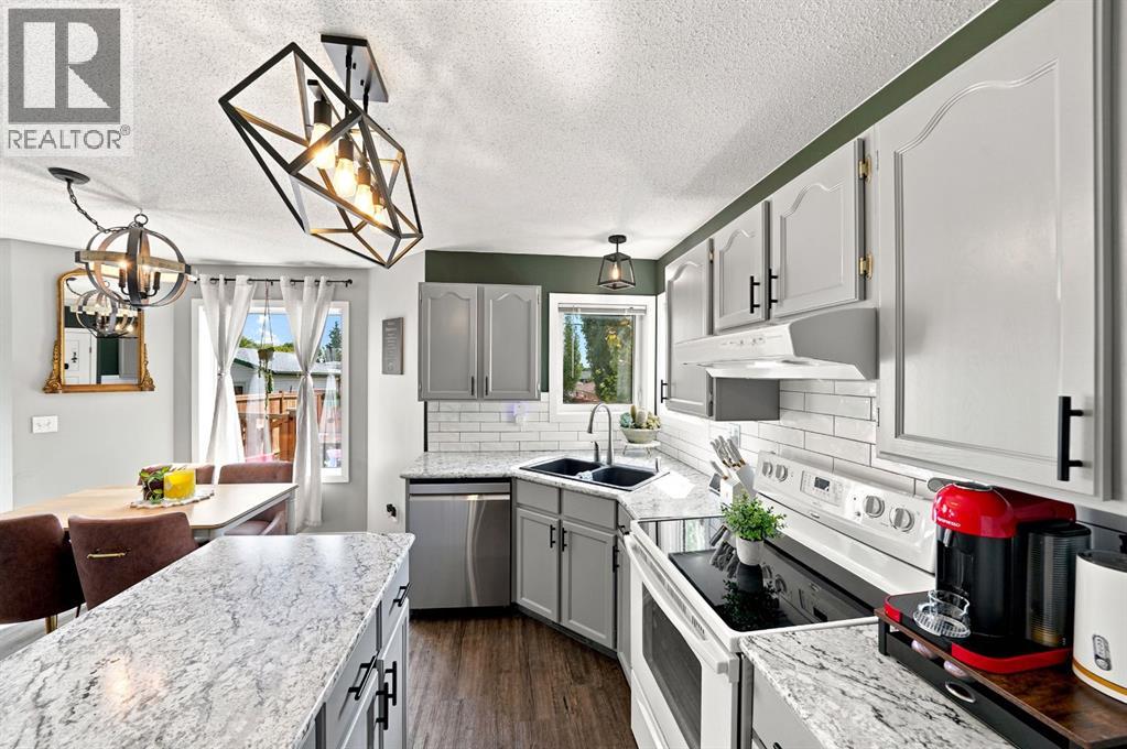 48 Country Ridge Close, Lacombe