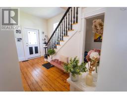 42 Victoria Street, Amherst, NS B4H1C1 Photo 30
